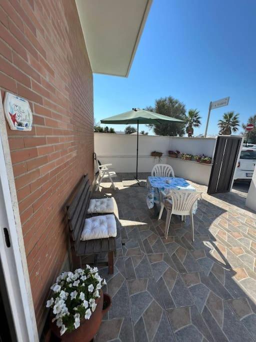 Villa Pisola Fiumicino Airport - Seafront Kültér fotó
