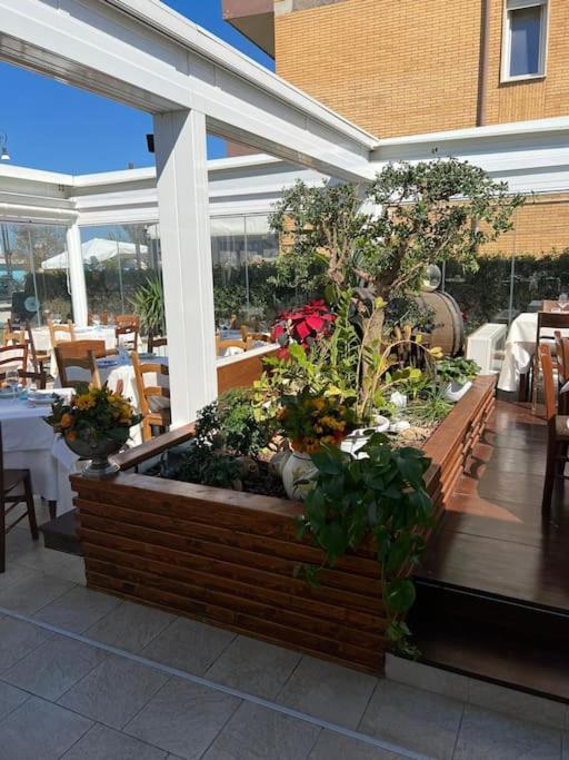Villa Pisola Fiumicino Airport - Seafront Kültér fotó
