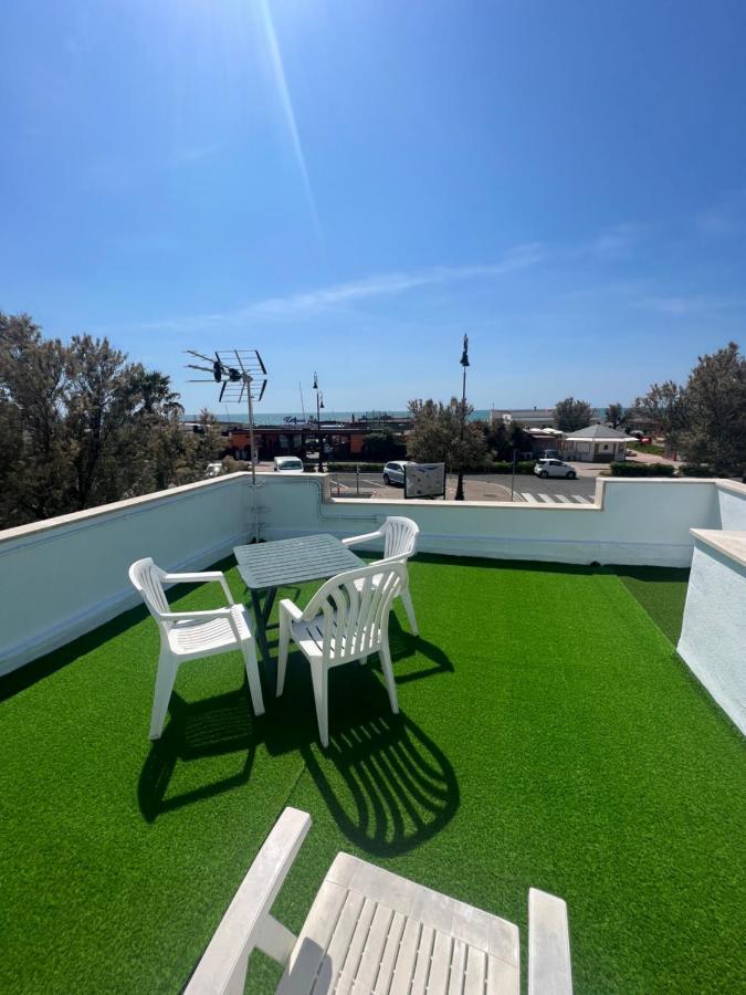 Villa Pisola Fiumicino Airport - Seafront Kültér fotó